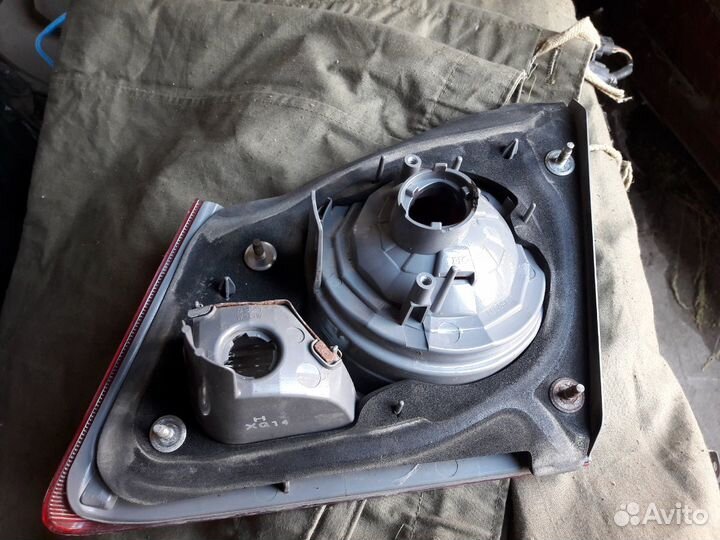 Фонарь задний внутренний левый honda civic 4d 2006