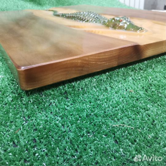 Столешница резная Кедр