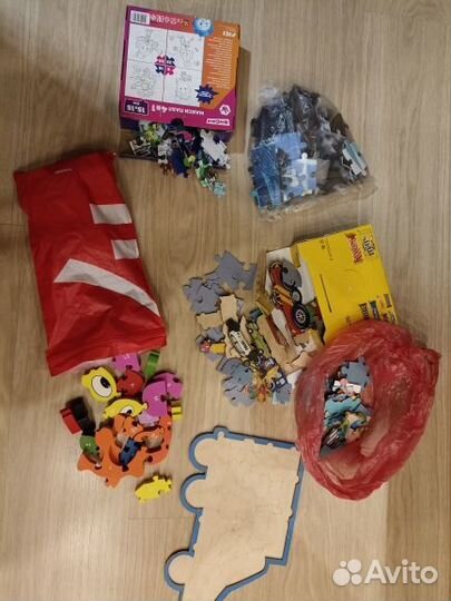 Детские игрушки пакетом самокат машинки мозайки