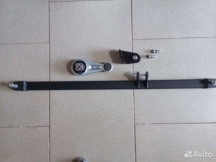 Усиленная подушка двигателя vesta