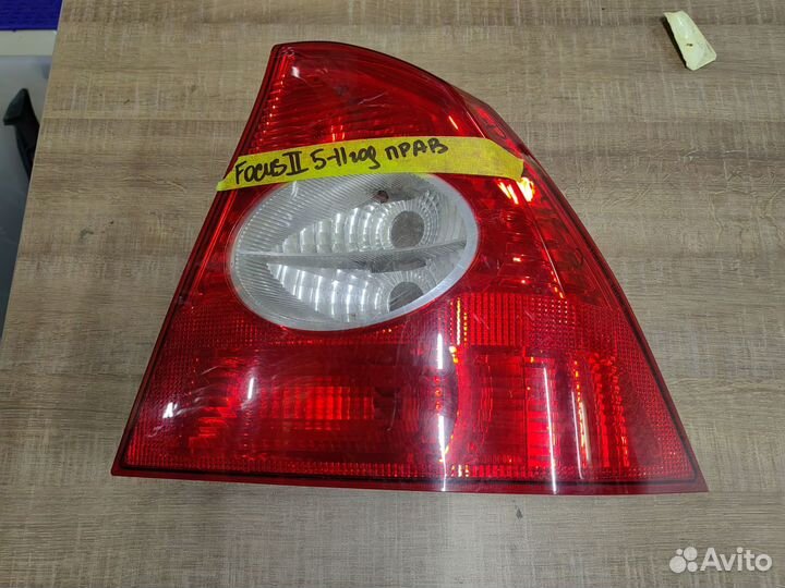 Фонарь задний правый Ford Focus 2