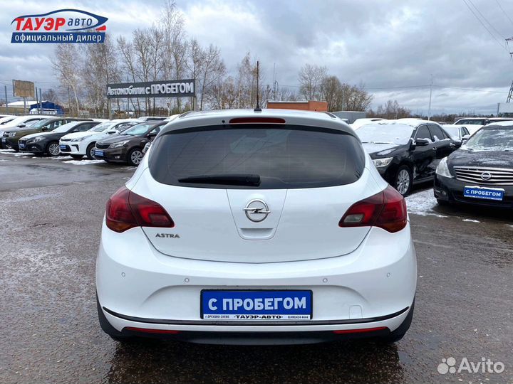 Opel Astra 1.6 МТ, 2013, 136 165 км