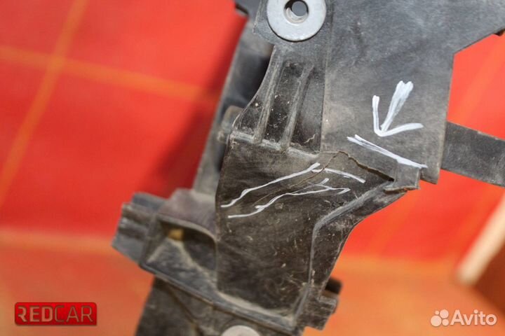 Панель перед телевизор Skoda Superb 3 (15-20)