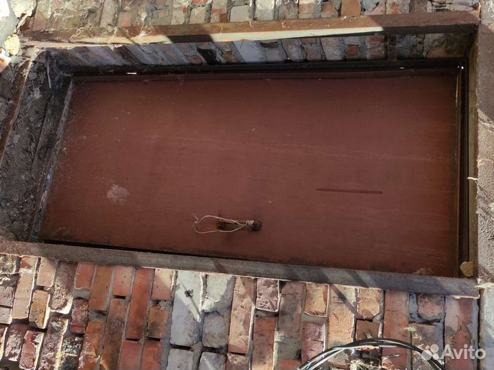 Металлическая дверь бу