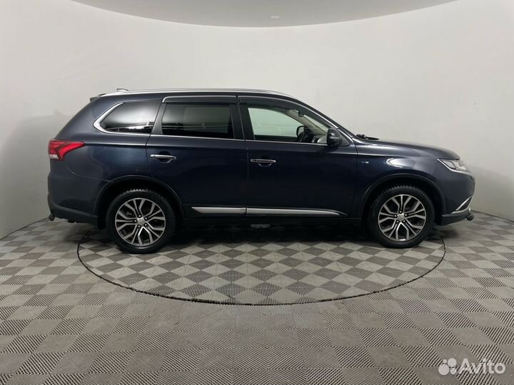 Mitsubishi Outlander 3.0 AT, 2018, 151 600 км