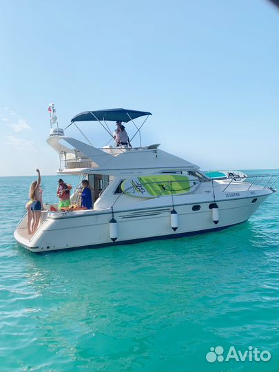 Прокат катера аренда яхты в Сочи морская прогулка