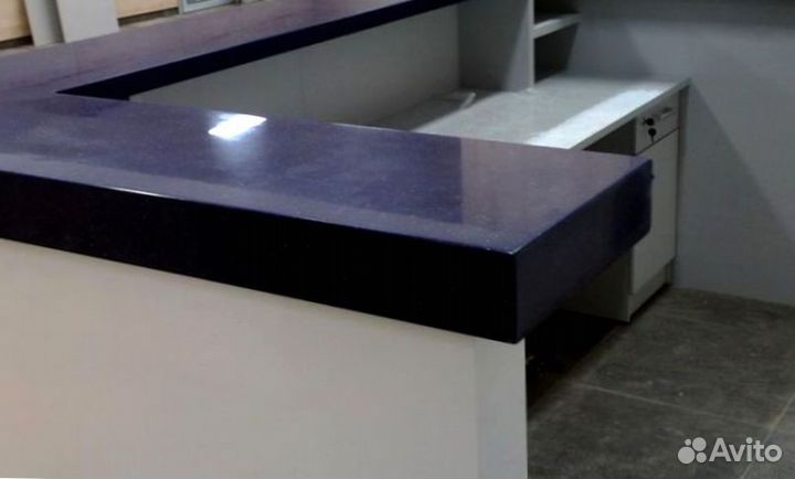 Барная стойка для офиса из искусственного камня