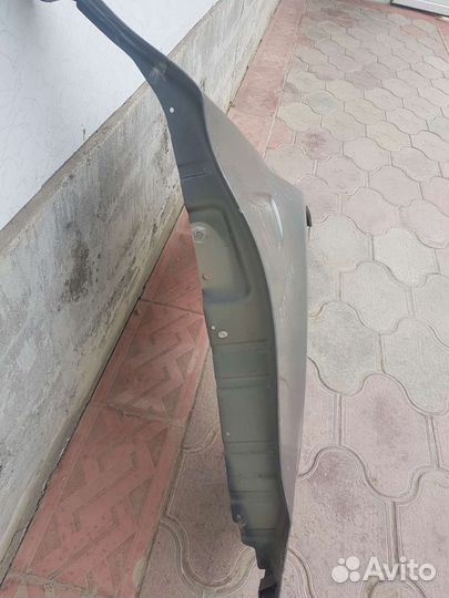 Крыло переднее