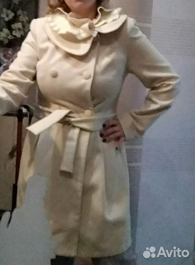 Пальто демисезонное