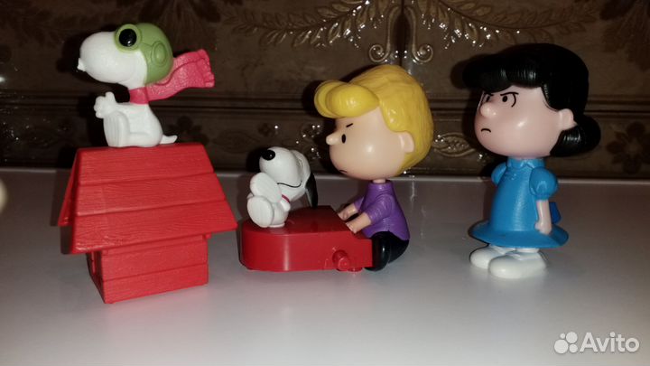 Макдональдс 2015 год Снупи Хеппи Милл игрушки