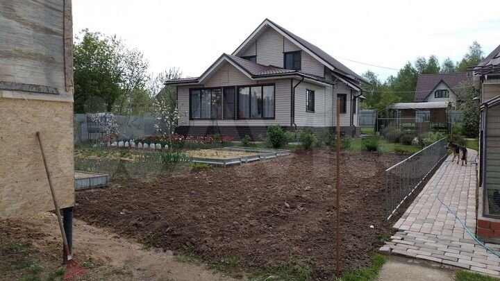 Дом 200 м² на участке 15 сот.