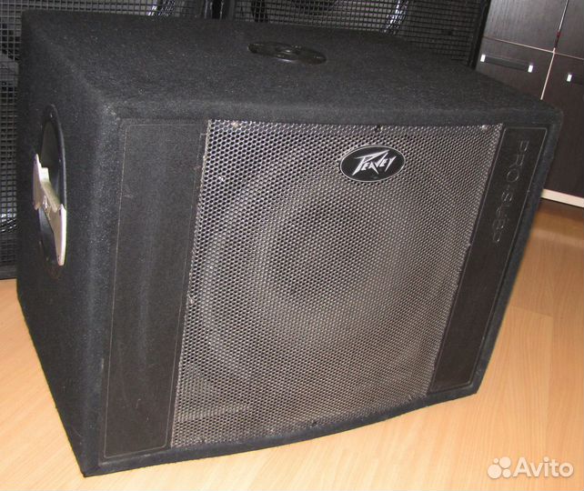 Активный сабвуфер Peavey 800W 1шт Pro SUB-115 Orig