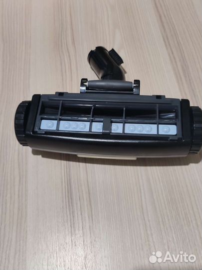 LG Sani Punch Пылесосная насадка щётка-выбивалка