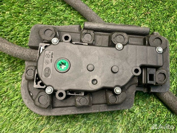 Активатор замка багажника Mercedes-Benz E-Class