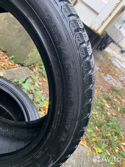 Nokian Tyres Hakkapeliitta 5 255/45 R18 103T