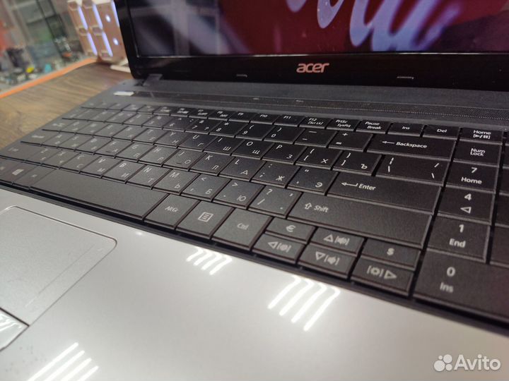 Ноутбук Acer Aspire E1-571