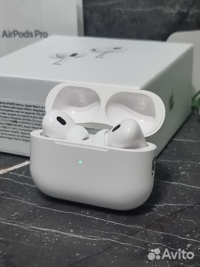 Apple AirPods Pro 2 + блок питания