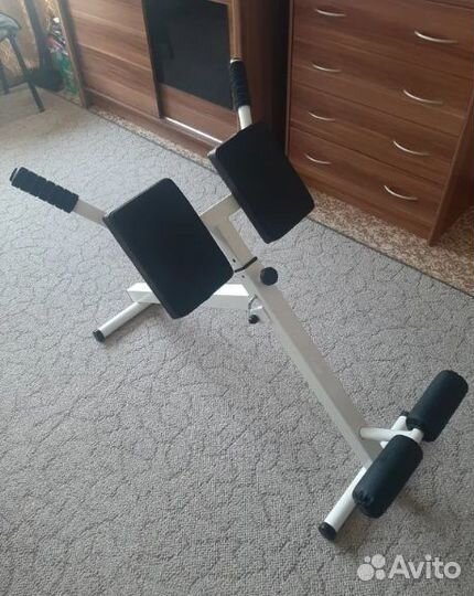 Скамья для мышц спины гиперэкстензия складная 150к