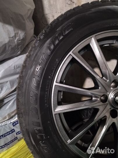 Bridgestone Blizzak DM-V1 225/65 R18