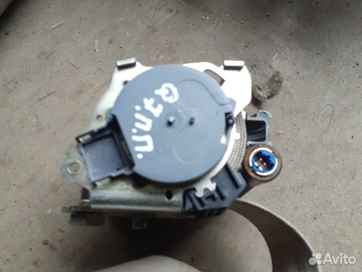 Ремень безопасности Audi Q7 4L