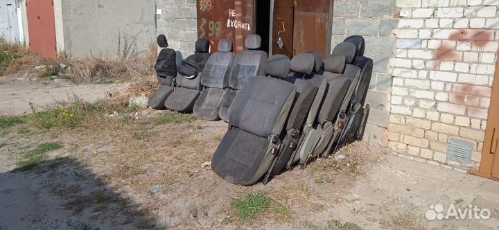 Сиденья renault logan рено логан