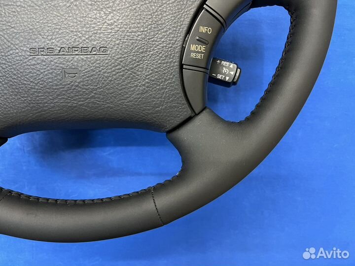 Оригинальный кожаный руль с подoгревом Camry 35