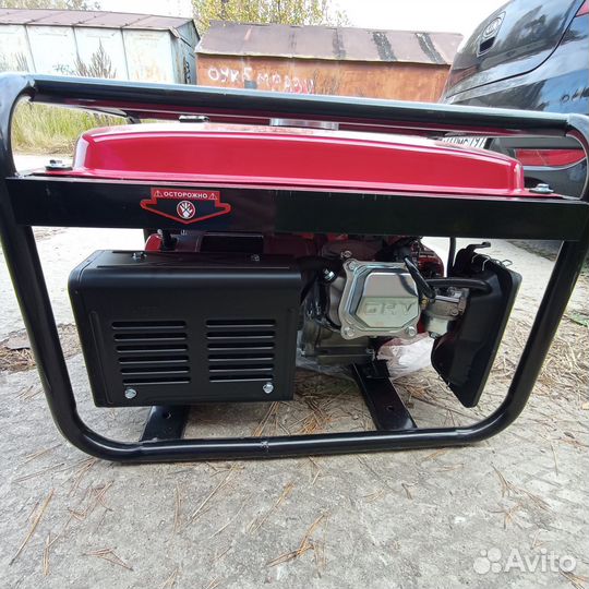 Бензиновый генератор Honda EG 5500 CXS