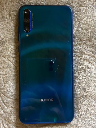 Телефон Honor 30i