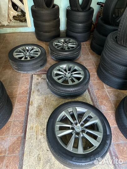 Диски Lexus с резиной Michelin r18 235/50