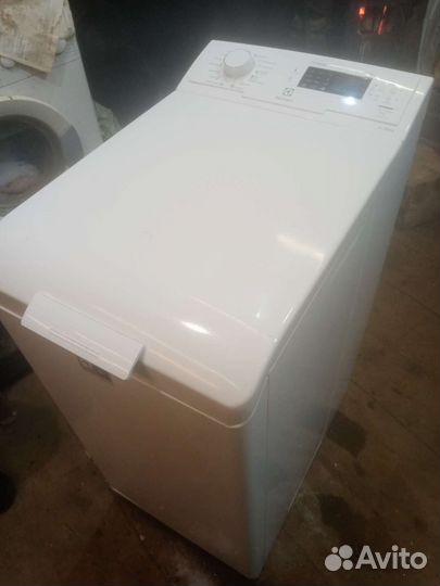 Стиральная машина с вертикальной загрузкой