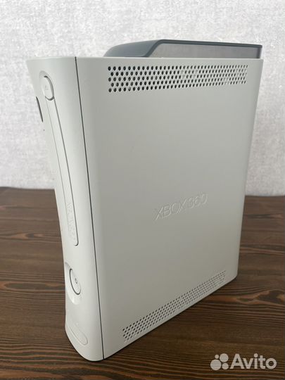 Xbox 360 Fat с GTA 4