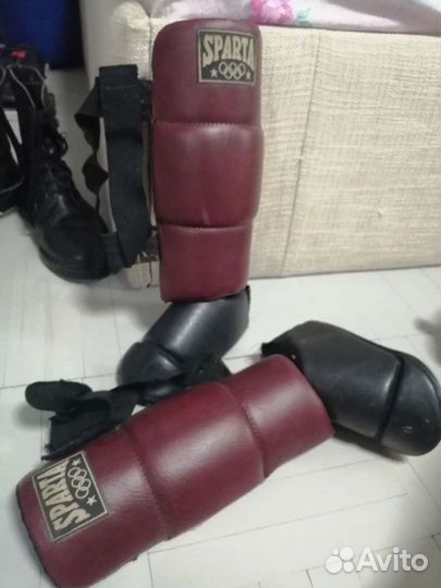 Щиткизащитные для ног