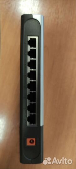 Коммутатор D-Link DES-1008D