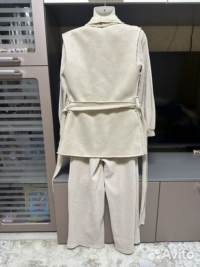 Костюм тройка на девочку