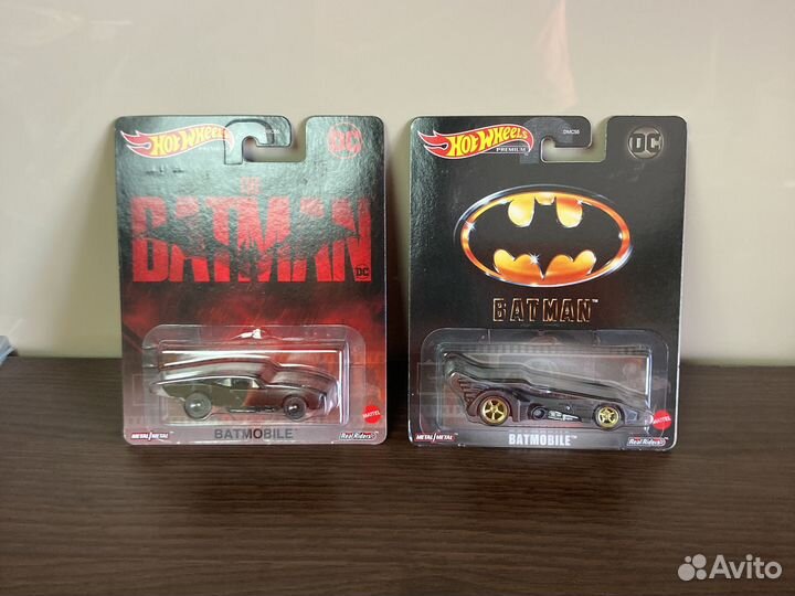 Hot Wheels premium Batmobile