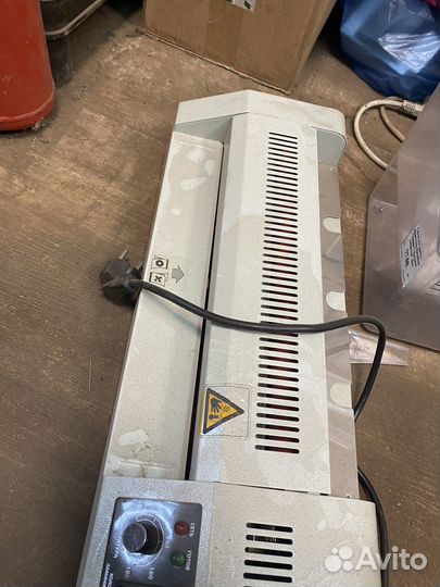 Ламинатор brauberg FGK 320