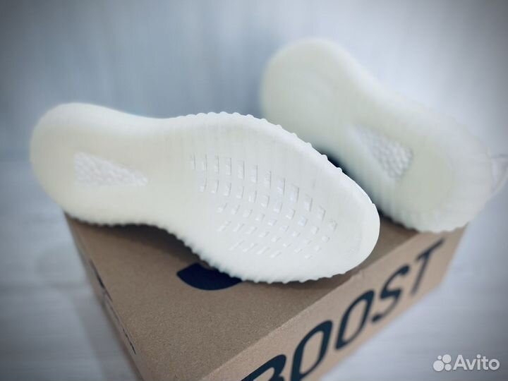 Adidas yeezy boost 350 v2 cream white
