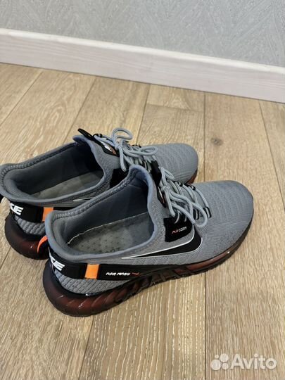 Кроссовки мужские nike 43 размер