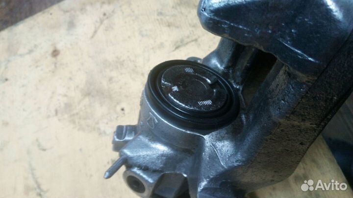 Суппорт задний левый audi A6 C5 (Quattro)