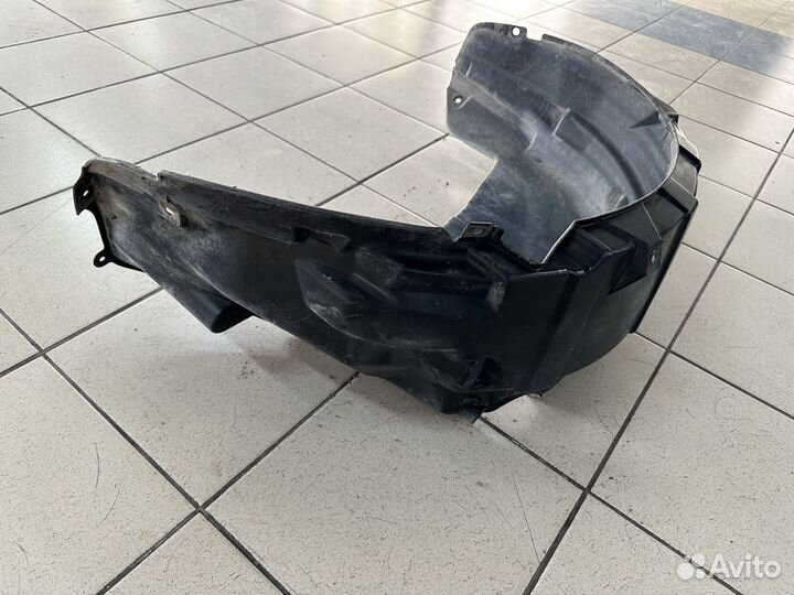 Подкрылок задний левый Сузуки Suzuki SX4 2010
