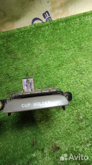 Подстаканник Nissan Cefiro A33