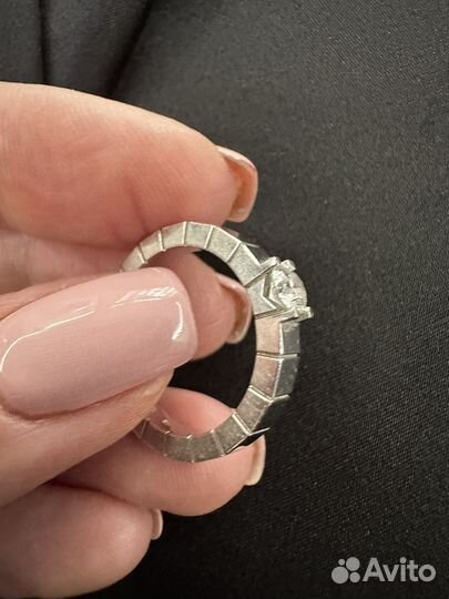 Кольцо с бриллиантом Cartier