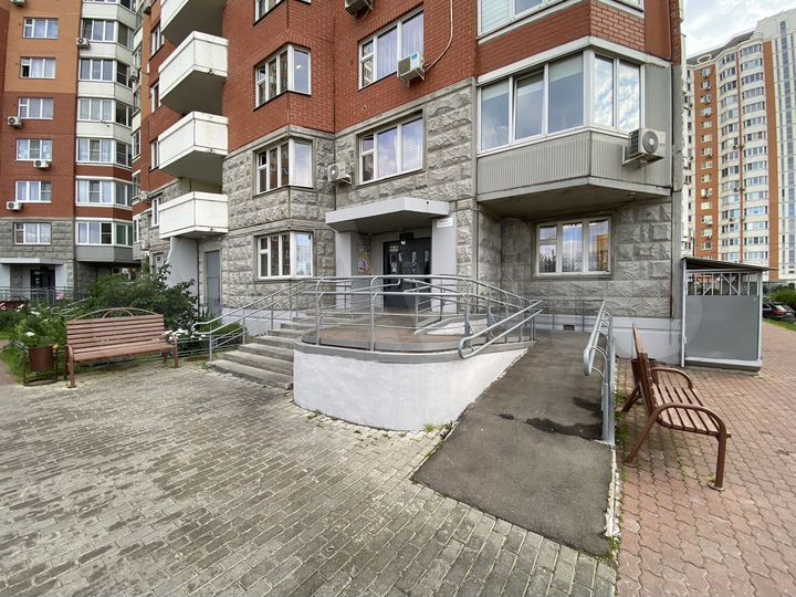 2-к. квартира, 88 м², 13/25 эт.