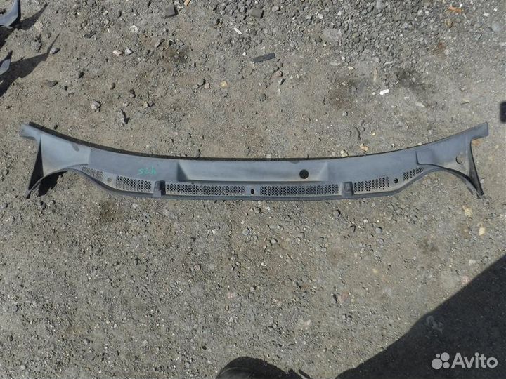 Водосток (жабо ) Skoda Fabia