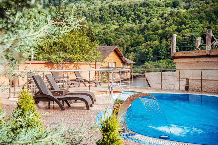 Гостиница, 600 м²