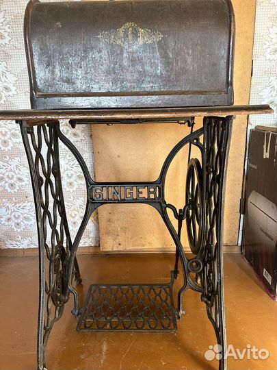 Швейная машина Singer