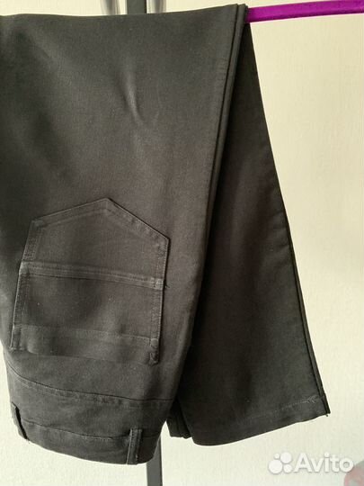 Брюки черные школьные на мальчика Pelican 140-146