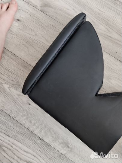 Подлокотник