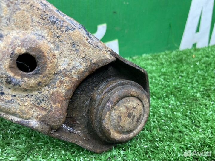 Рычаг подвески левый Mitsubishi Mirage CK2A 4G15