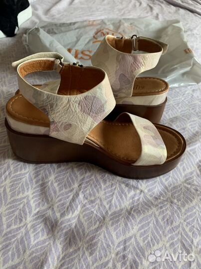 Босоножки женские 37 размер